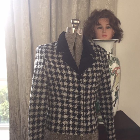 1980 ‘s designer Flora Pavlova - Picture 1 of 6